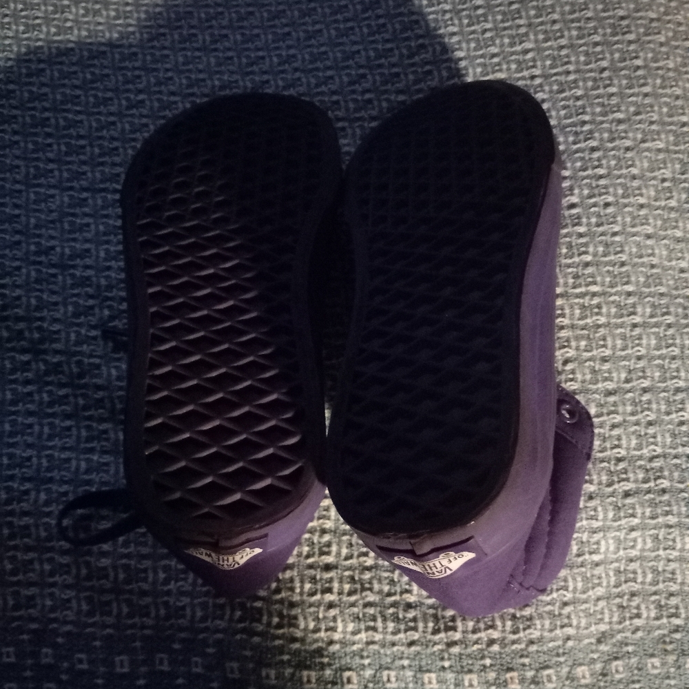 VANS  PURPLE HIGH TOP SNEAKER SIZE - Picture 5 of 15
